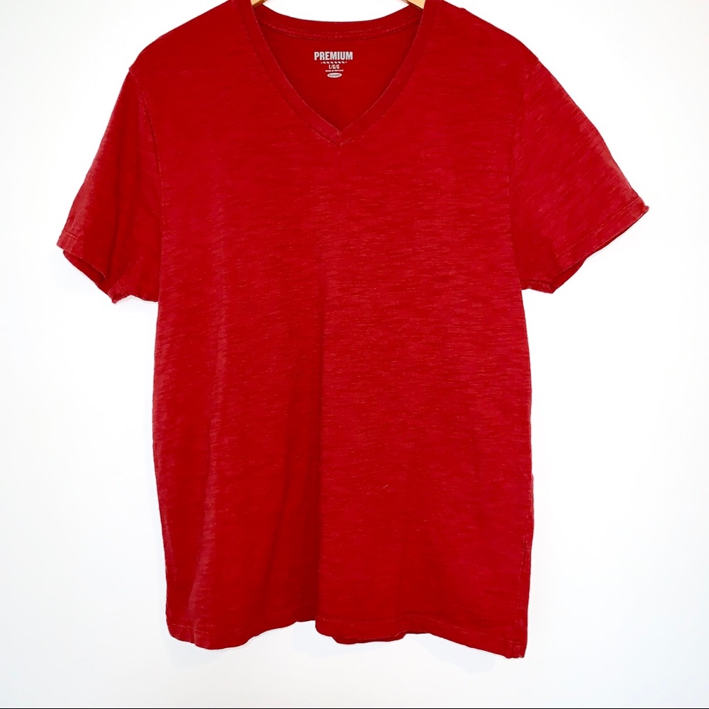 Red Large V-neck Short Sleeve Shirt Large